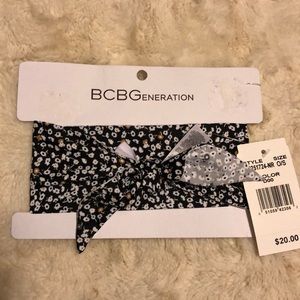 ☄️CCC SALE☄️BCBGeneration Hair/Neck/Wrist Scarf